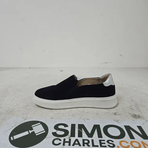 HUSH PUPPIES BLACK SUEDE SLIP-ON TRAINER WITH WHITE PLATFORM SOLE AND METALLIC HEEL COUNTER SIZE UK 7