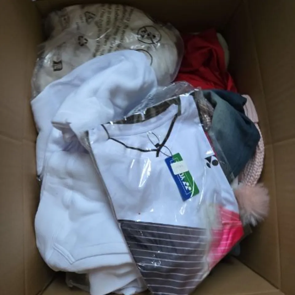LARGE BOX OF ASSORTED CLOTHING ITEMS IN VARIOUS SIZES, STYLES AND COLOUR 