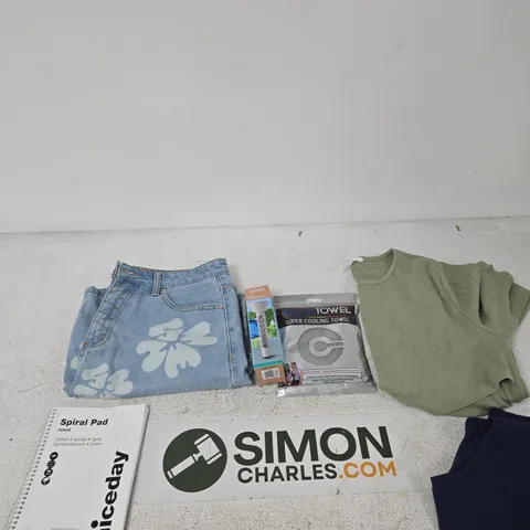 BOX OF APPROXIMATELY 15 ASSORTED ITEMS INCLUDING A SPIRAL PAD BY NICEDAY, AN INTEX POOL THERMOMETER AND A COOL TOWEL