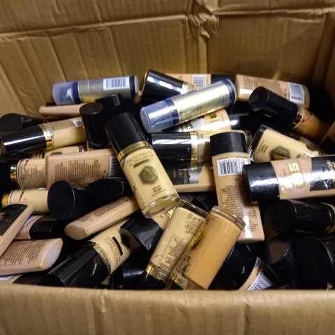 BOXED LOT OF MAX FACTOR TESTER PRIMER AND FOUNDATIONS