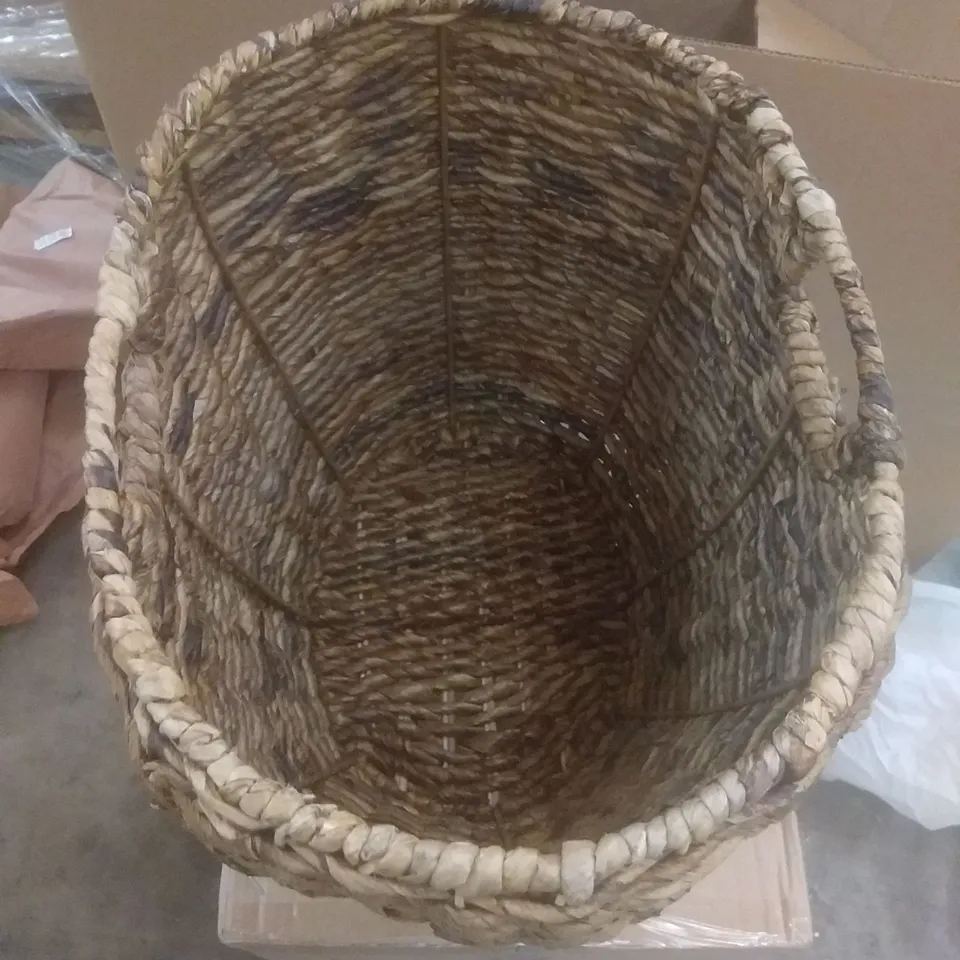 BRAND NEW BOXED BANANA BARK BASKET