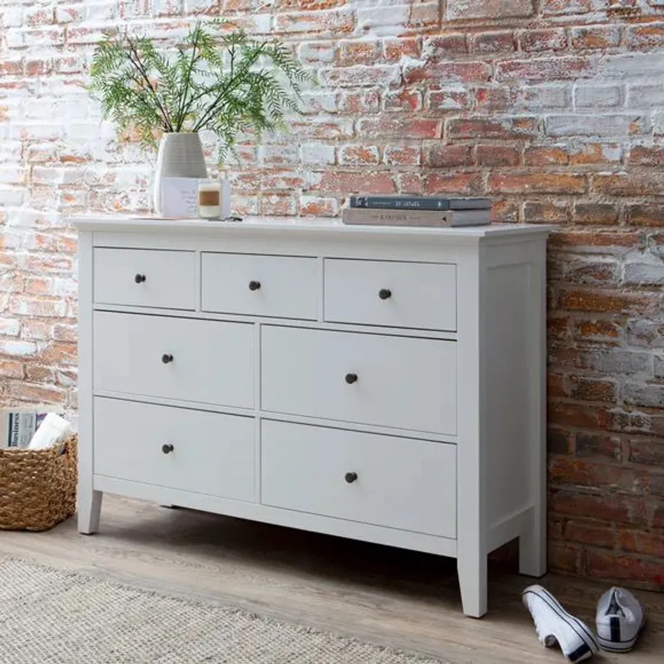 BOXED LYNTON WHITE 7 DRAWER CHEST(2BOXES)