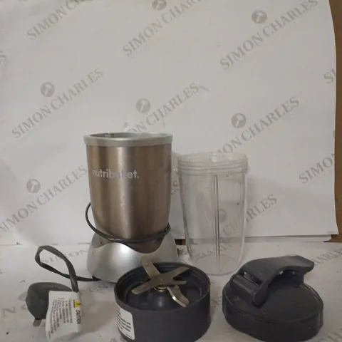 NUTRIBULLET 900W BLENDER CHAMPAGNE MULTI-FUNCTION SMOOTHIE MAKER
