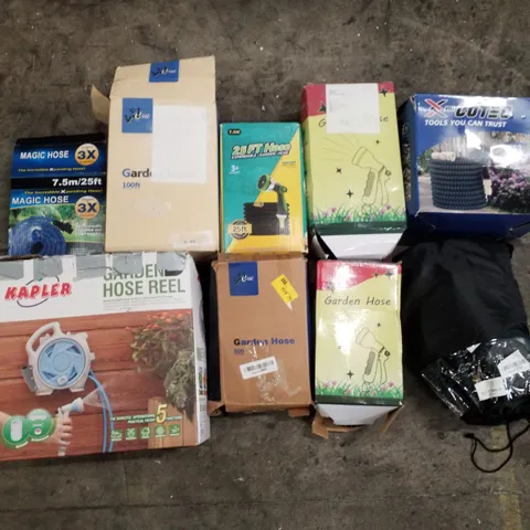 PALLET OF ASSORTED GARDEN HOSES
