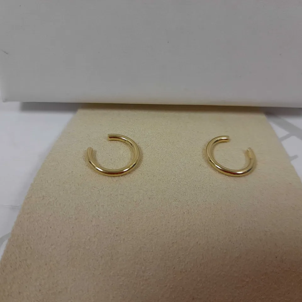 D.LOUISE ESSENTIALS EAR CUFFS