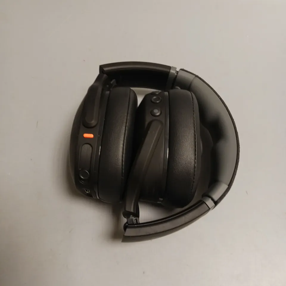 SKULLCANDY CRUSHER EVO HEADPHONES IN BLACK