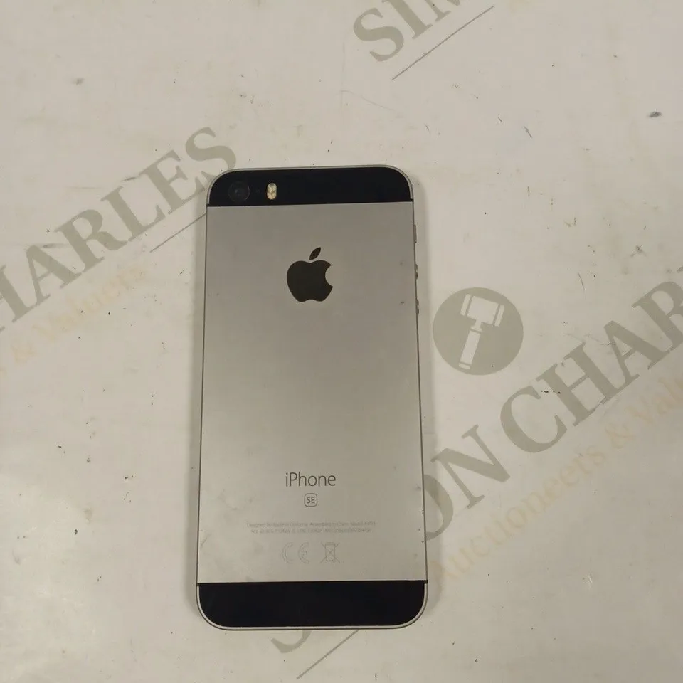 APPLE IPHONE SE SMARTPHONE 