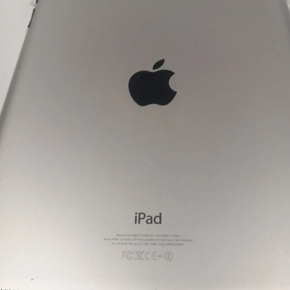 APPLE IPAD MODEL A1460 4TH GENERATION