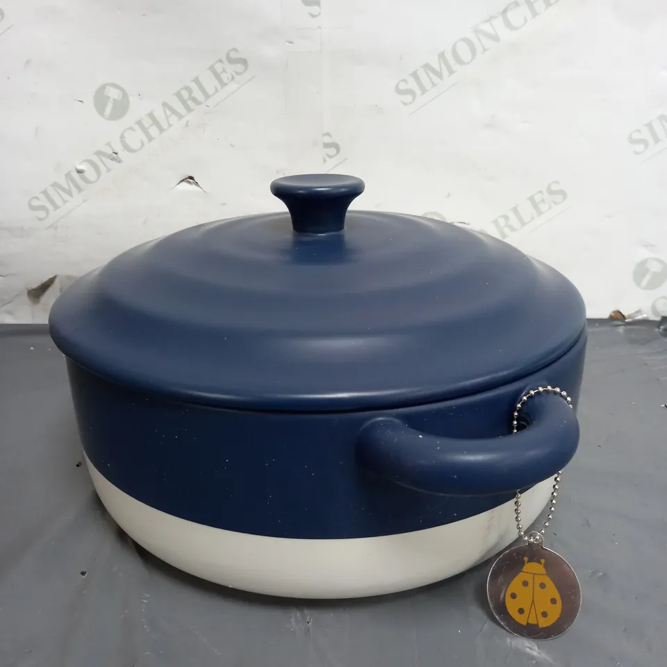 BUNDLEBERRY BY AMANDA HOLDEN LARGE CERAMIC CASSEROLE DISH