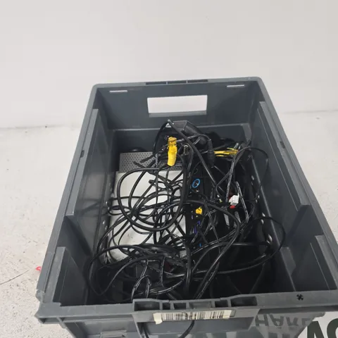 BOX OF APPROXIMATELY 8 ASSORTED ITEMS TO INCLUDE: EE ROUTER 