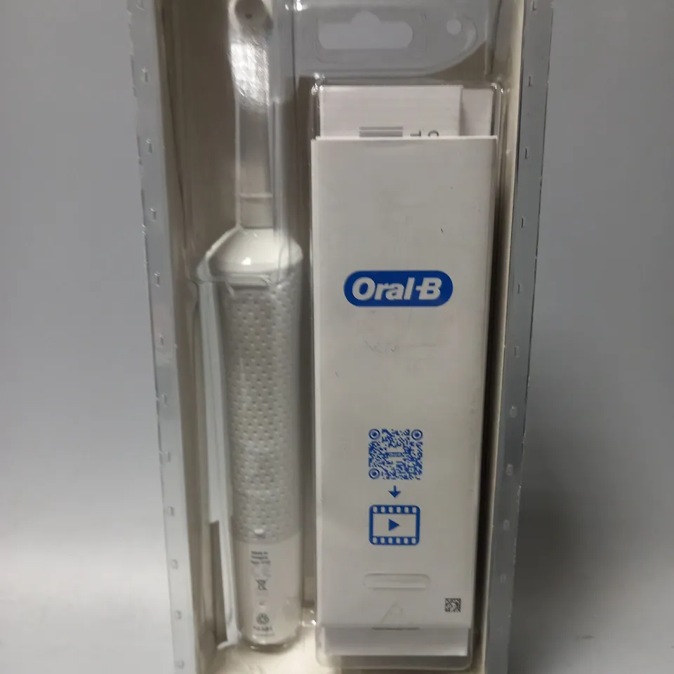 ORAL-B VITALITY 100 CROSS ACTION ELECTRIC TOOTHBRUSH