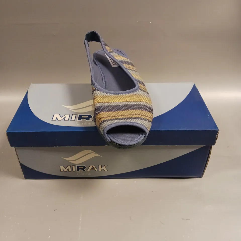 BOXED PAIR OF MIRAK CLASSIC CARLA OPEN TOE SHOES IN BLUE - 6	