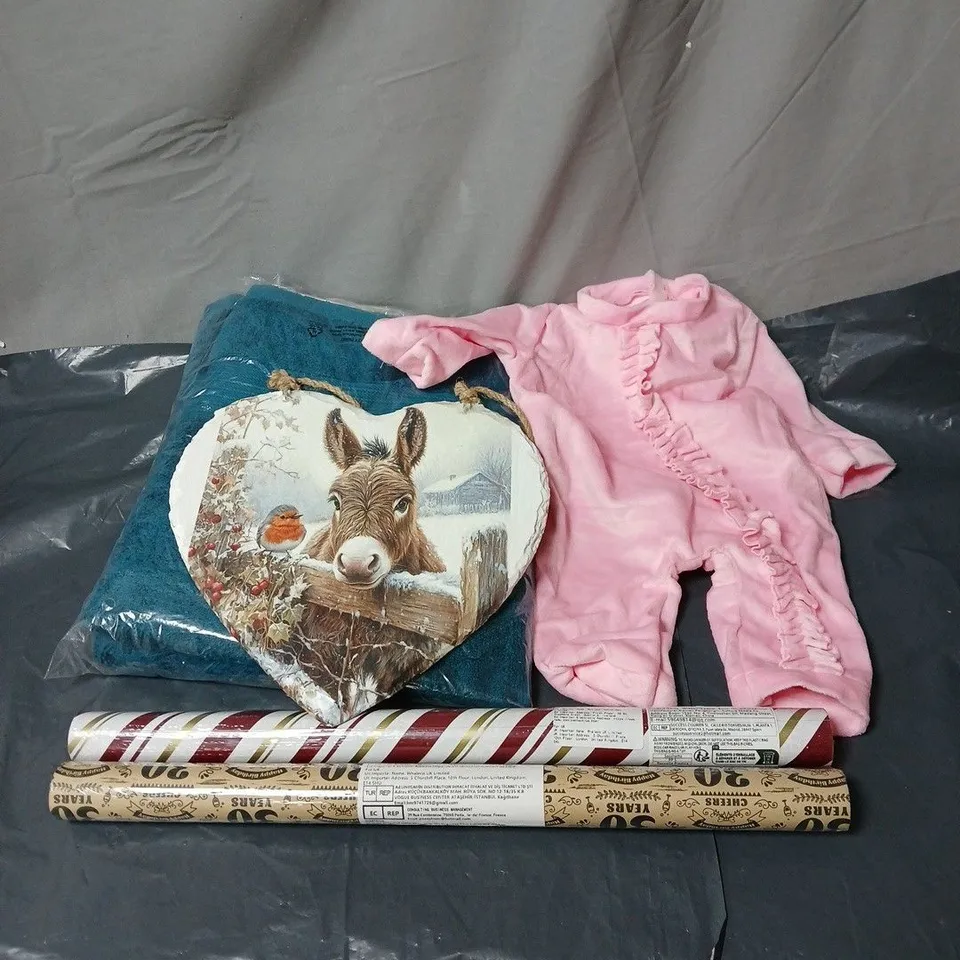 BOX OF APPROXIMATELY 15 ASSORTED HOUSEHOLD ITEMS TO INCLUDE BABY GROW, DONKEY HEART WALL ART, TOWEL, WRAPPING PAPER ETC