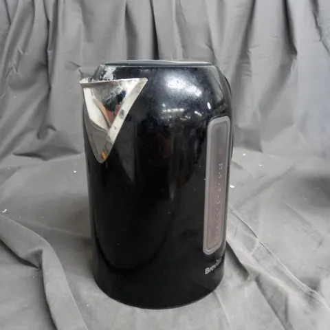 BOXED BREVILLE BLACK JUG KETTLE
