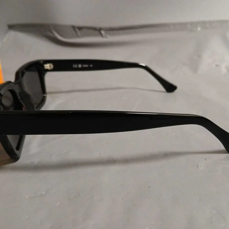 BOXED PAIR OF MELLER SPECS BLACK FRAMED GLASSES