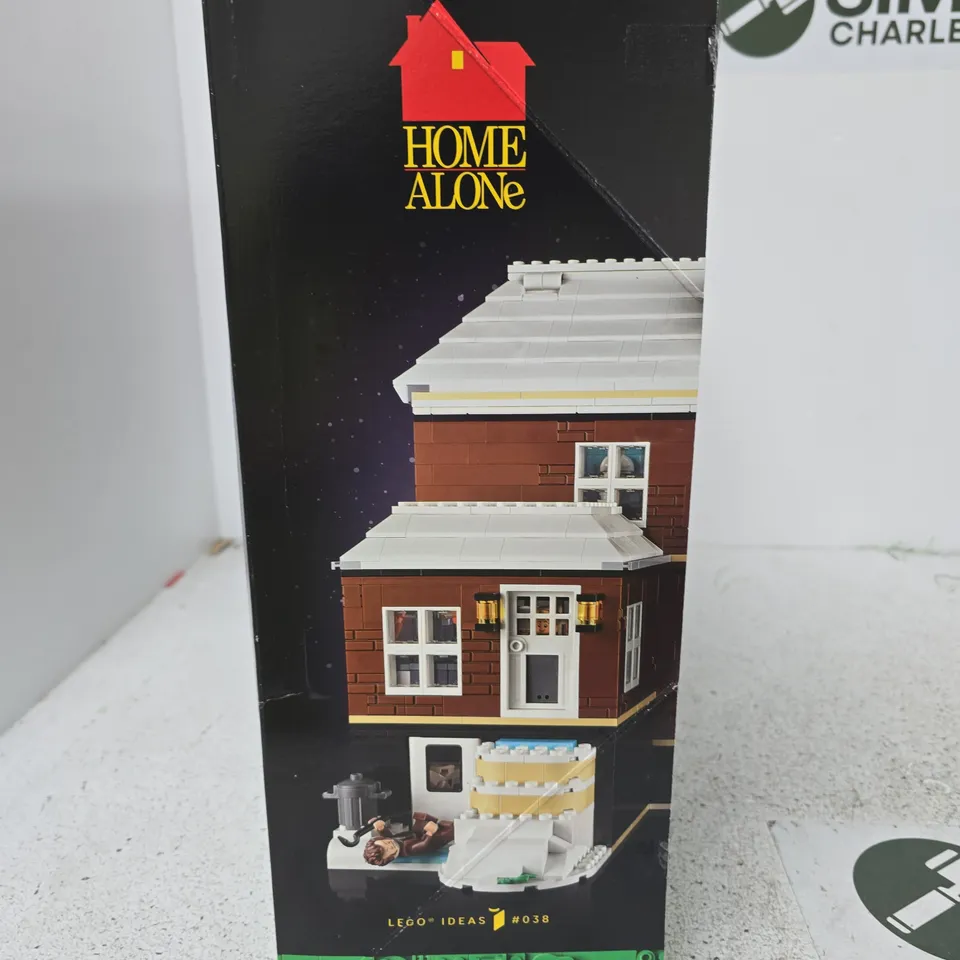 LEGO IDEAS HOME ALONE 21330 BOXED SET (3955 PIECES)