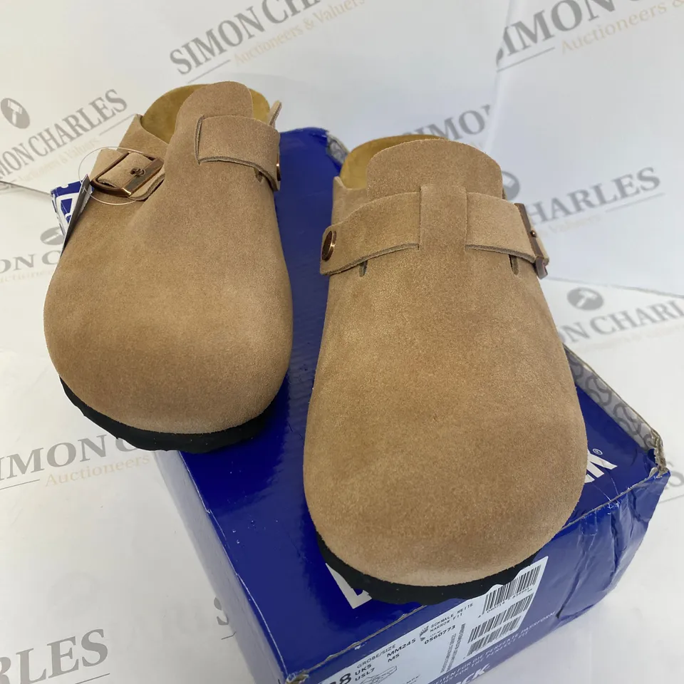 BOXED PAIR OF BIRKENSTOCK BOSTON BS MUD SHOES SIZE 38