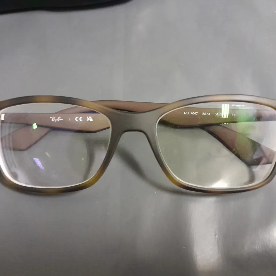 PAIR OF RAY BAN PATTERENED TAUPE GLASSES IN CASE