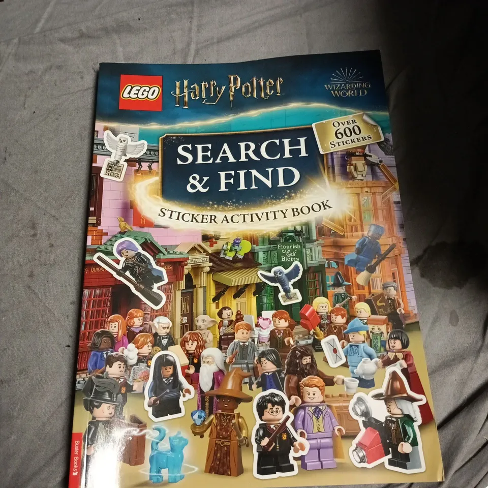 APPROXIMATELY 11 ASSORTED TOYS INCLUDING TEMPORARY TATTOO MARKERS , MINI TRANSFORMER FIGURE AND LEGO HARRY POTTER STICKER BOOK