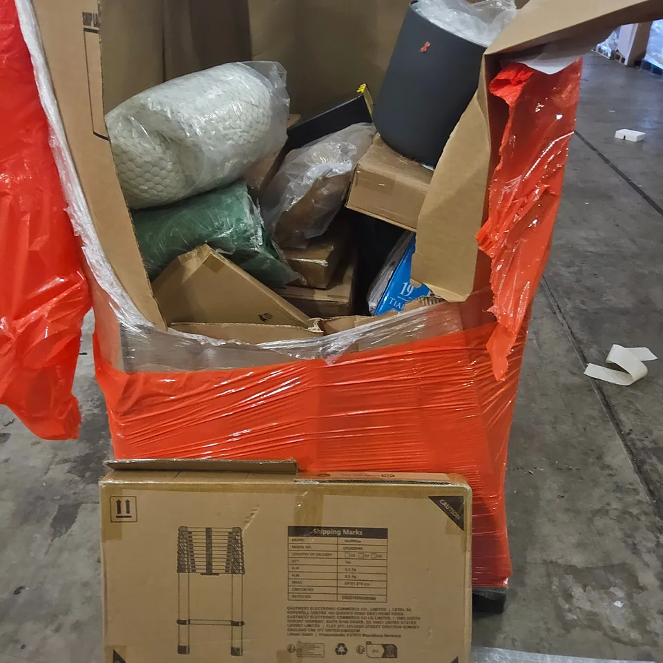 PALLET OF ASSORTED ITEMS, INCLUDING, SAIL SHADE, CUTTING MAT, TARPAULIN, TOILET SEAT, TELESCOPIC LADDER.