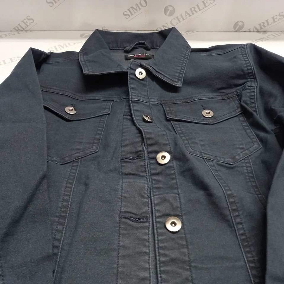 KURT MULLER WOMAN CROP FAUX DENIM JACKET IN NAVY - UK 16
