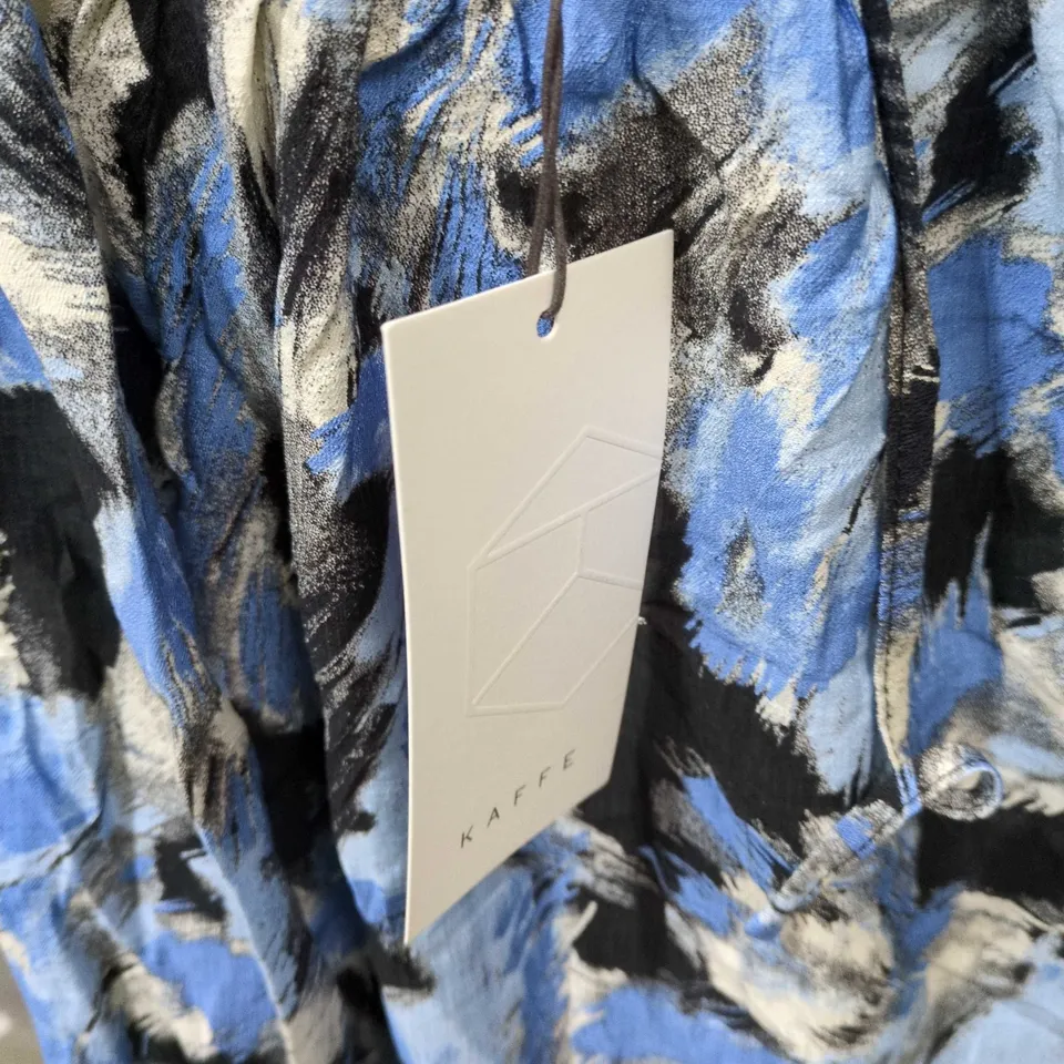 KAFFE VICTORIA BLOUSE – BLACK/BLUE GRAPHIC STROKE PRINT, UK 16 (EU 44)