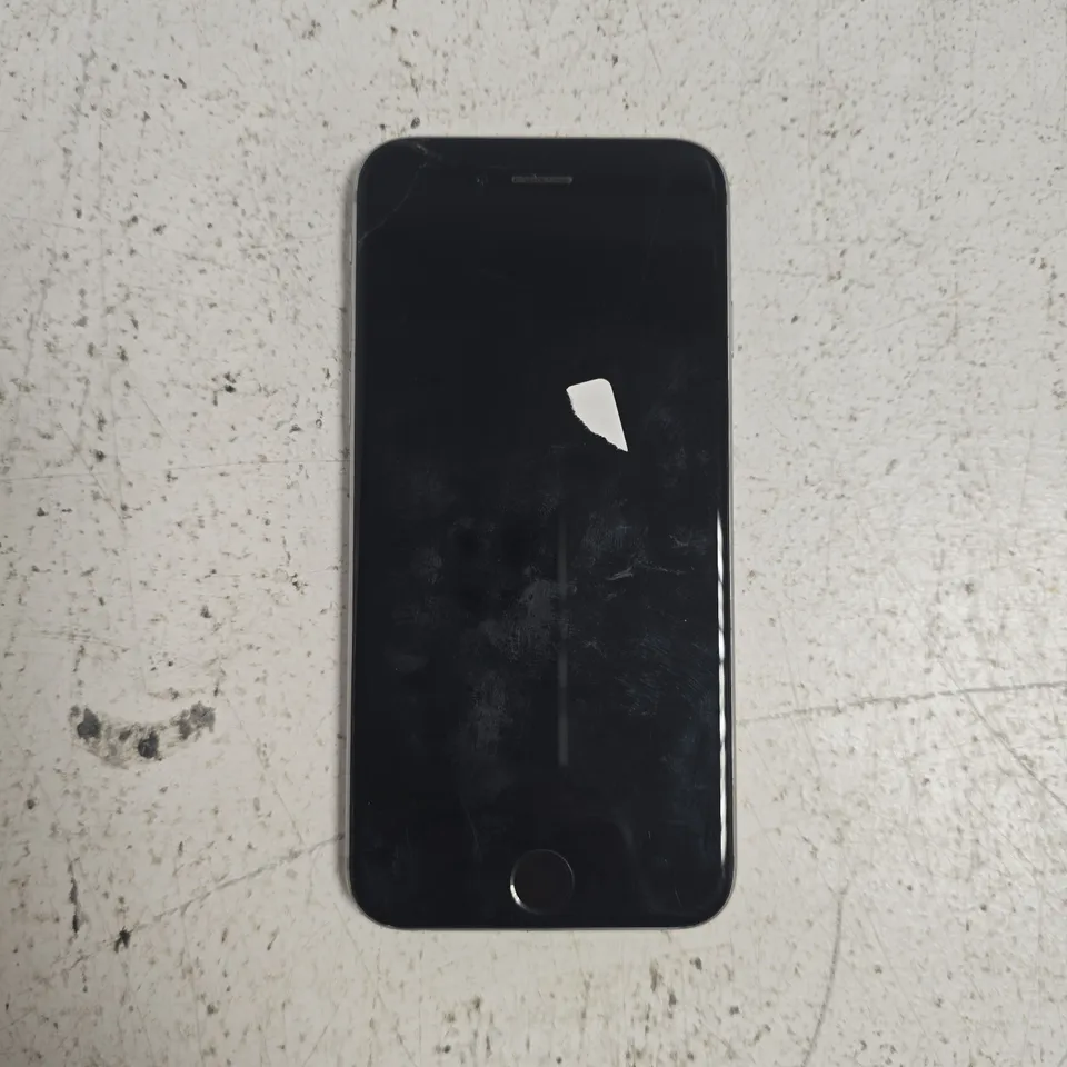 APPLE IPHONE 6 (A1586) SMARTPHONE