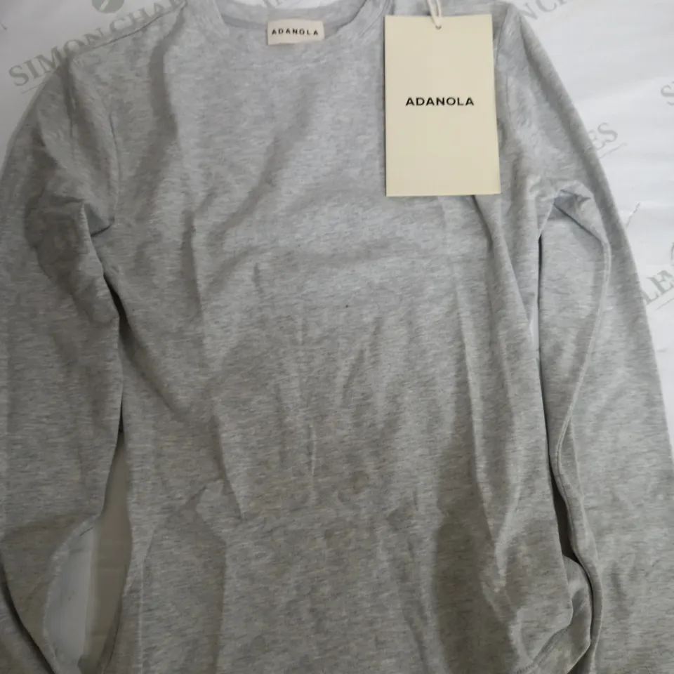 ADANOLA LONG SLEEVE TOP IN GREY - SMALL