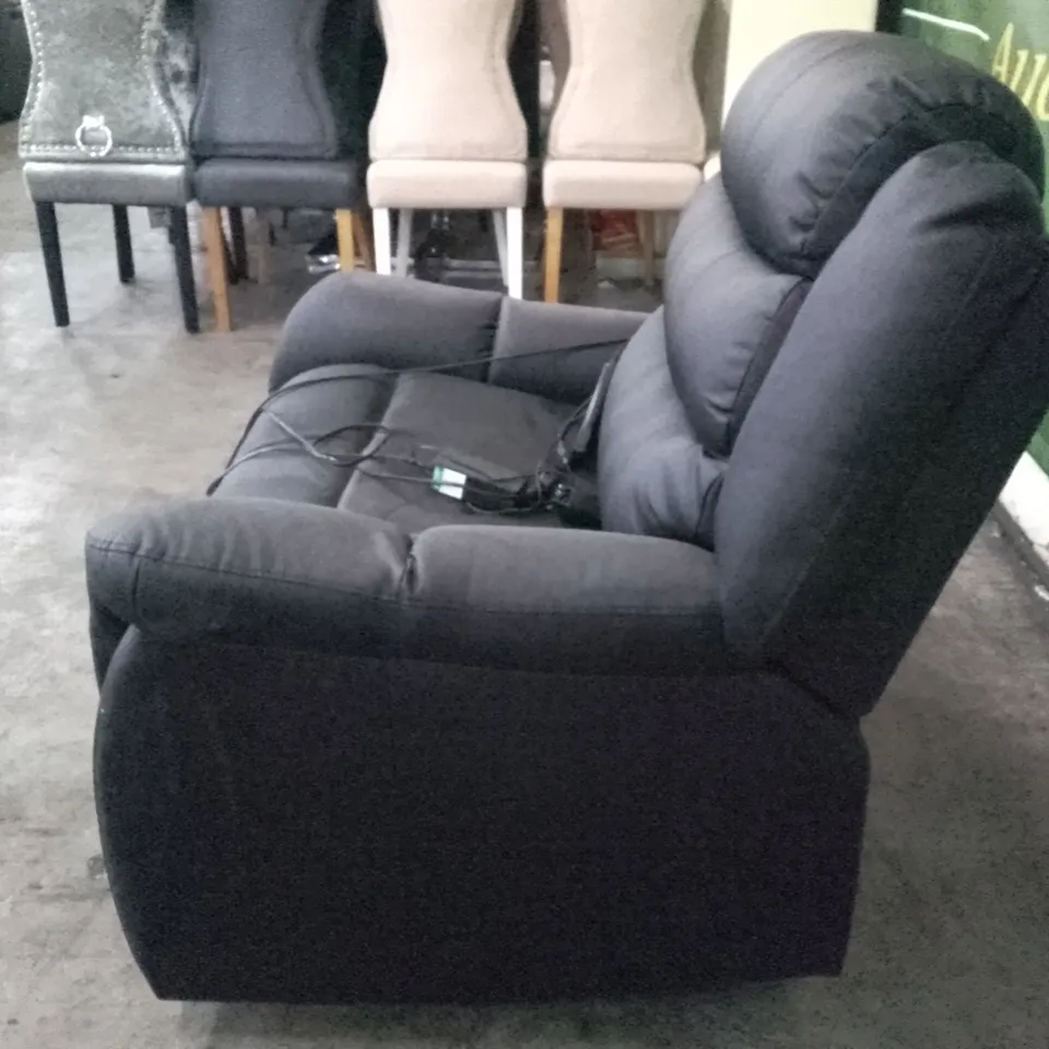 QUALITY DESIGNER STAMFORD ELECTRIC RISE&RECLINE ARMCHAIR - BLACK LEATHER