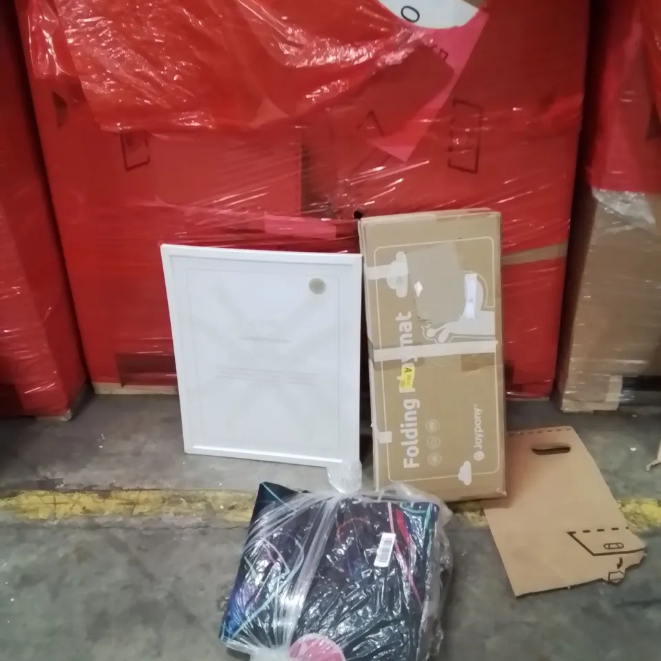 PALLET OF ASSORTED HOUSEHOLD GOODS AND PRODUCTS TO INCLUDE;PLAYMAT,PICTURE FRAME,BAG