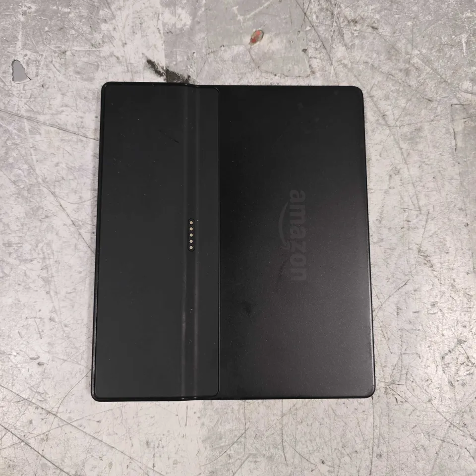 UNBOXED AMAZON E-READER
