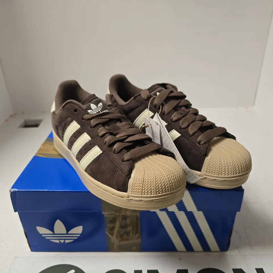 ADIDAS SUPERSTAR BROWN/OFF WHITE UK 7.5 BOXED