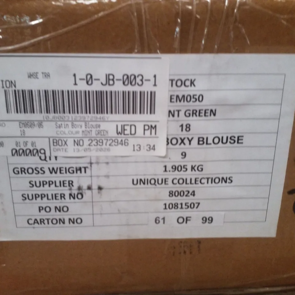 BOX CONTAINING APPROXIMATELY 9 BRAND NEW SIMPLY BE MINT GREEN SATIN BOXY BLOUSES - SIZE 18