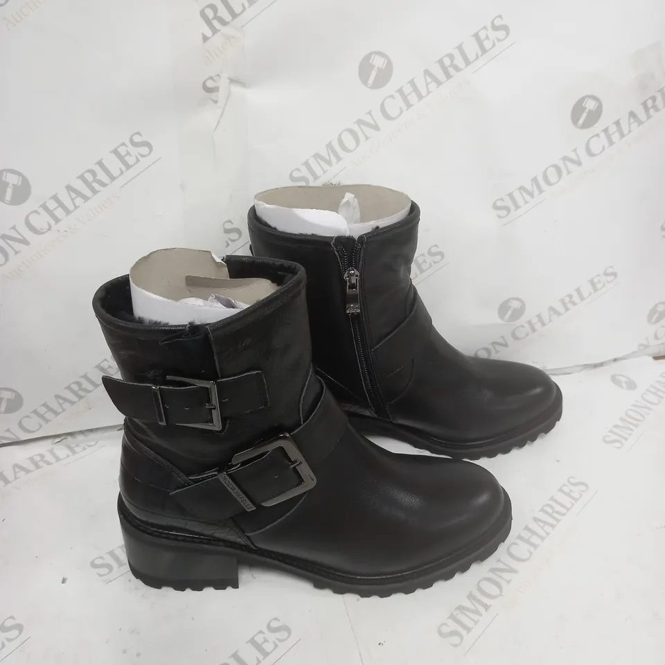 BOXED MODA IN PELLE CORNELIA BIKER BOOT BLACK SIZE 6
