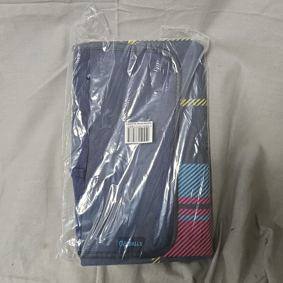 BAGGED ODDBALLS TARTAN PICNIC BLANKET