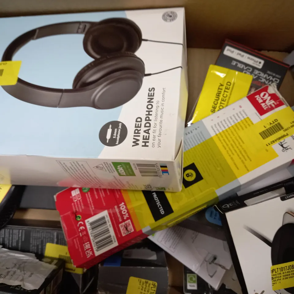 APPROXIMATELY 20 ASSORTED ITEMS TO INCLUDE MIXX EX1 WIRELESS HEADPHONES, DAB+ RADIO, DVD PLAYER ETC. 