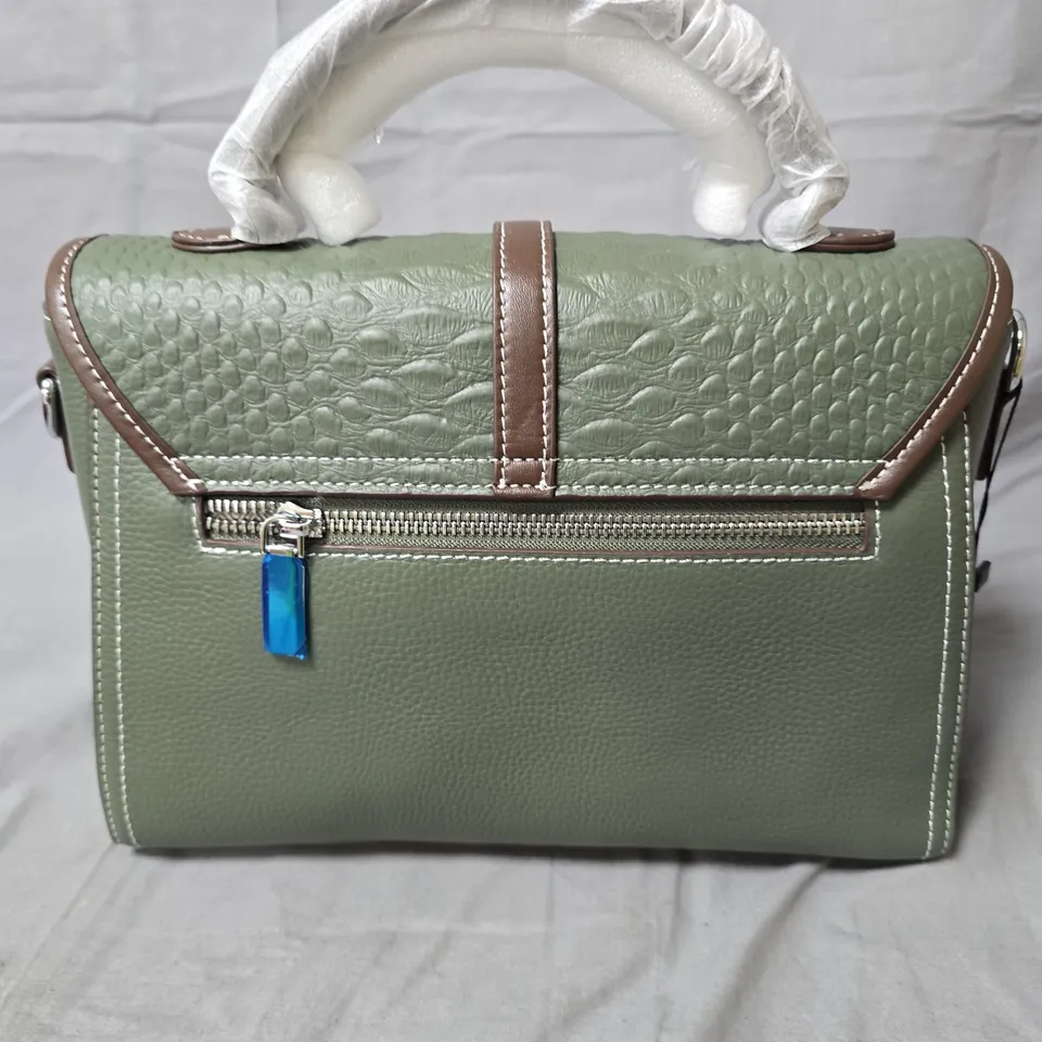 GREEN TEXTURED HANDBAG WITH BROWN TRIM – WOMEN'S ACCESSORY