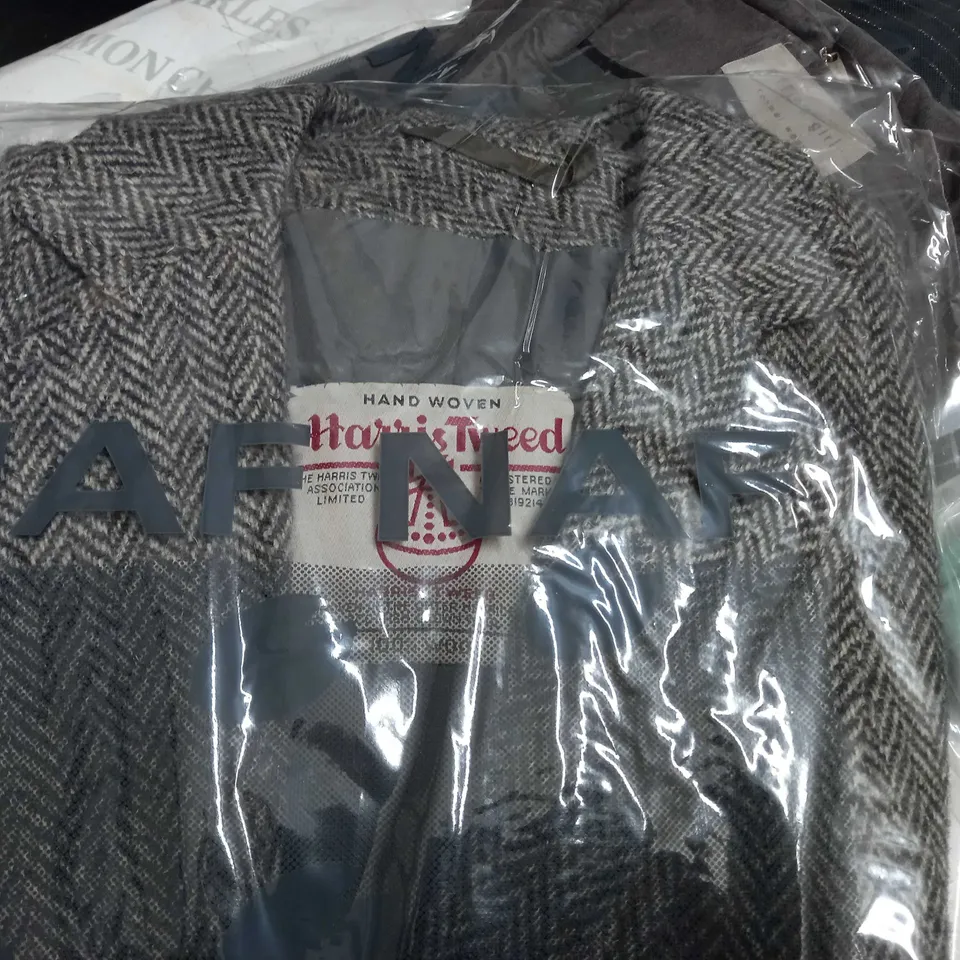 LOT OF 6 ASSORTED BAGGED CLOTHING ITEMS TO INCLUDE HARRIS TWEED AND OFFICE GIRL