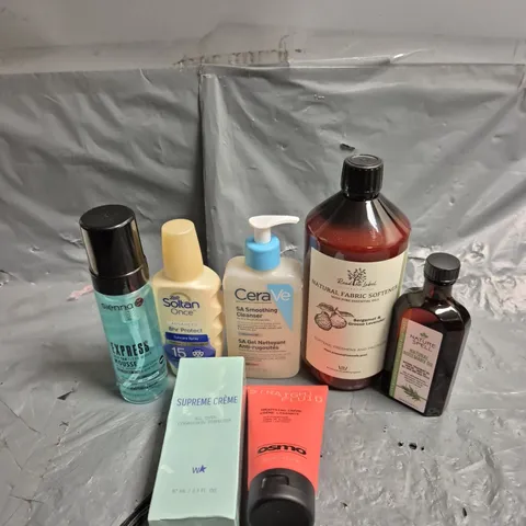TOTE OF APPROXIMATELY 15 ASSORTED COSMETIC ITEMS TOO INCLUDE CERA VE, ROSEMARY OIL AND NATURAL FABRIC SOFTNER