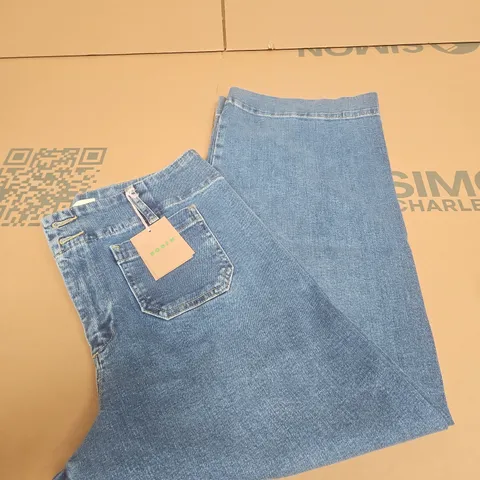 BODEN WIDE LEG JEANS SIZE W30R