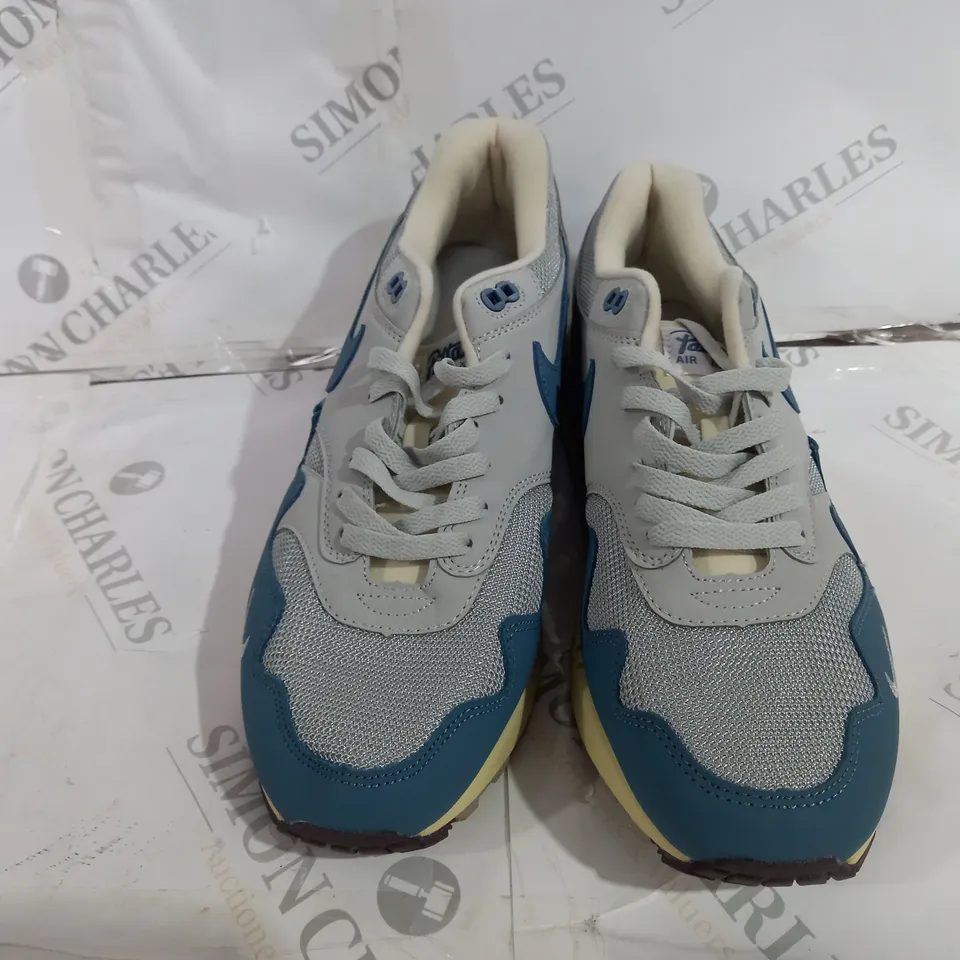 NIKE AIR MAX BLUE SIZE 10