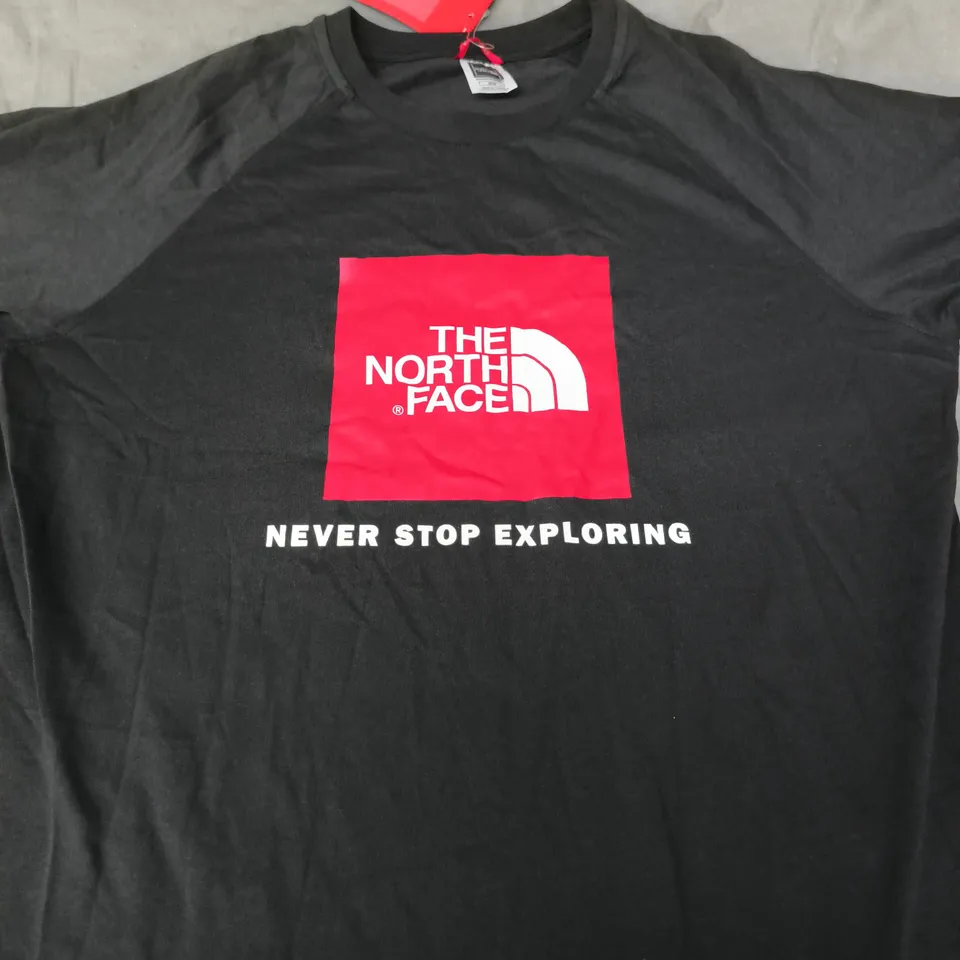 THE NORTH FACE T-SHIRT – SIZE M