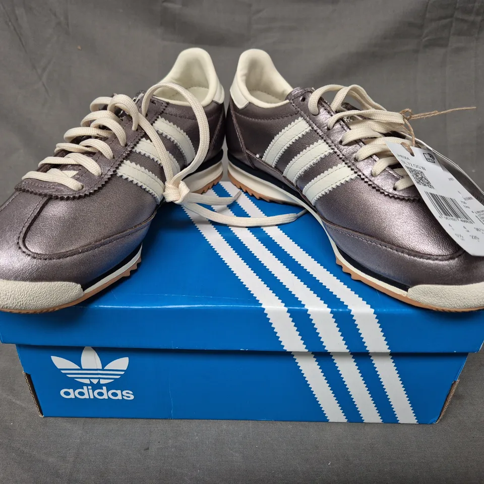 BOXED PAIR OF ADIDAS SL 72 OG WOMEN'S SHOES IN METALLIC PALE LAVENDER UK SIZE 4