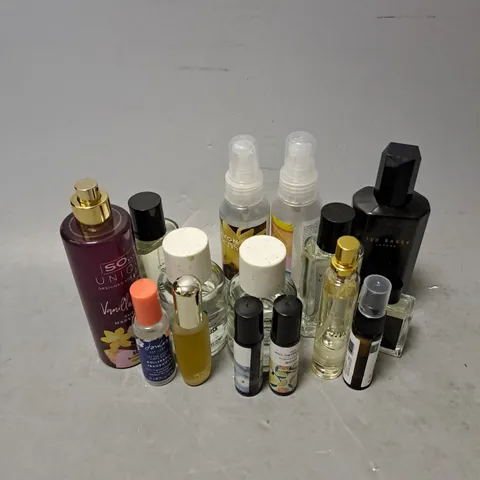 APPROXIMATELY 10 ASSORTED UNBOXED FRAGRANCES TO INCLUDE - GRUUM - TED BAKER BODY SPRAY - CLINIQUE AROMATICS ELIXIR - ETC - COLLECTION ONLY