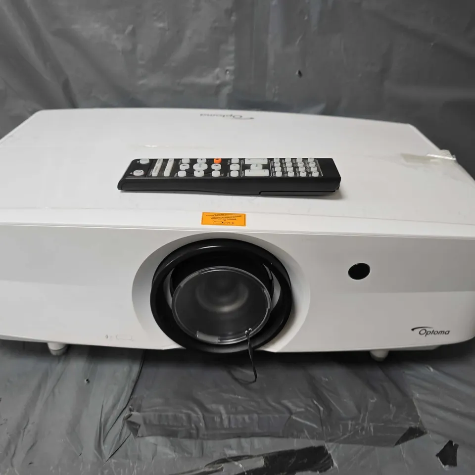 OPTOMA UHZ65LV DLP LASER 4K UHD HDR PROJECTOR