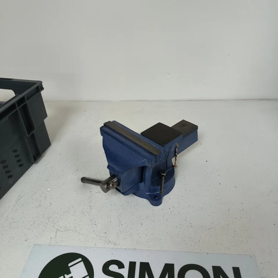 BLUE BENCH VISE WITH MOUNTING BASE 