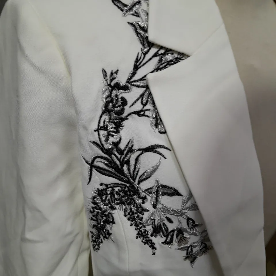 KAREN MILLER COMPACT VISCOSE PEPLUM EMBROIDERED BLAZER IN IVORY - 12