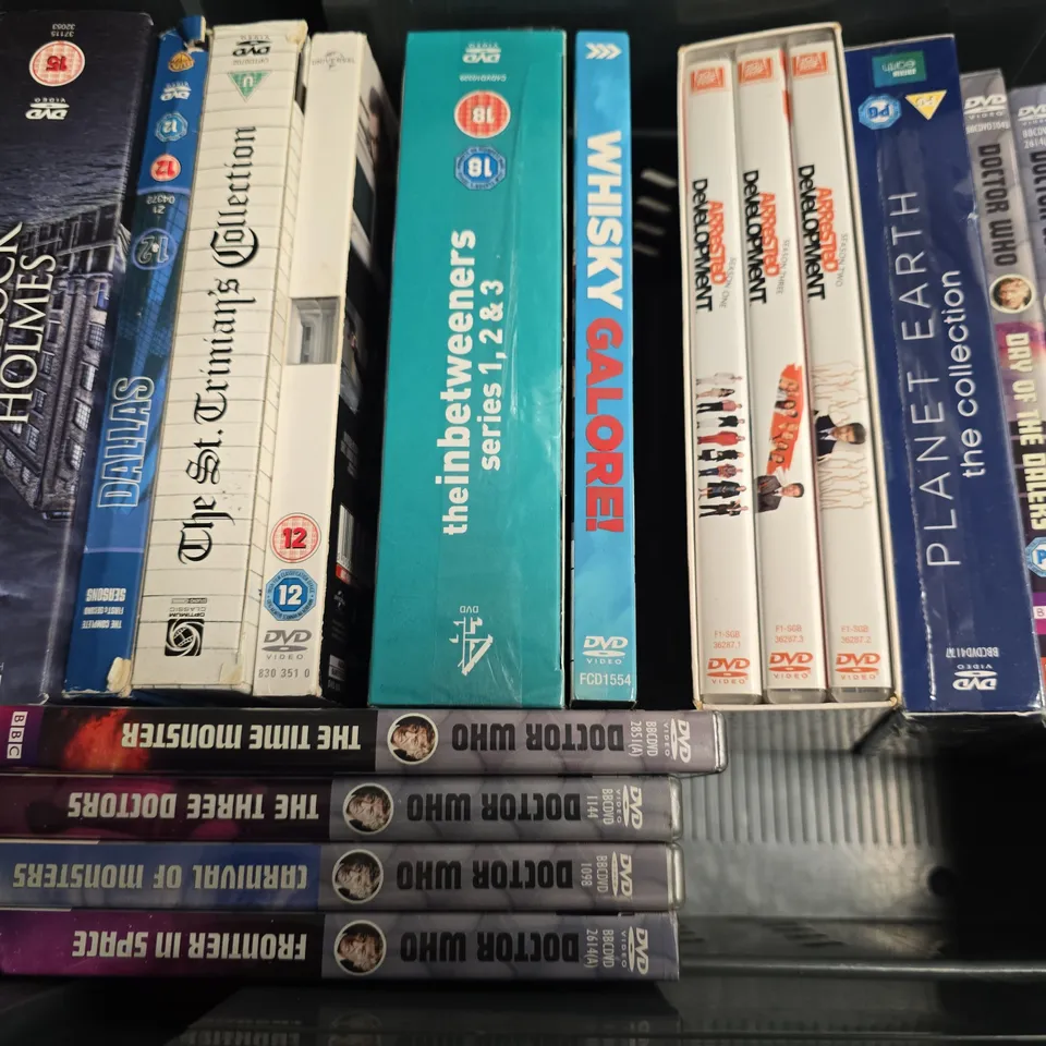TOTE OF APPROXIMATELY 15 ASSORTED DVD'S TO INCLUDE - DOCTOR WHO , MAMMA MIA , DEADPOOL 2 ETC