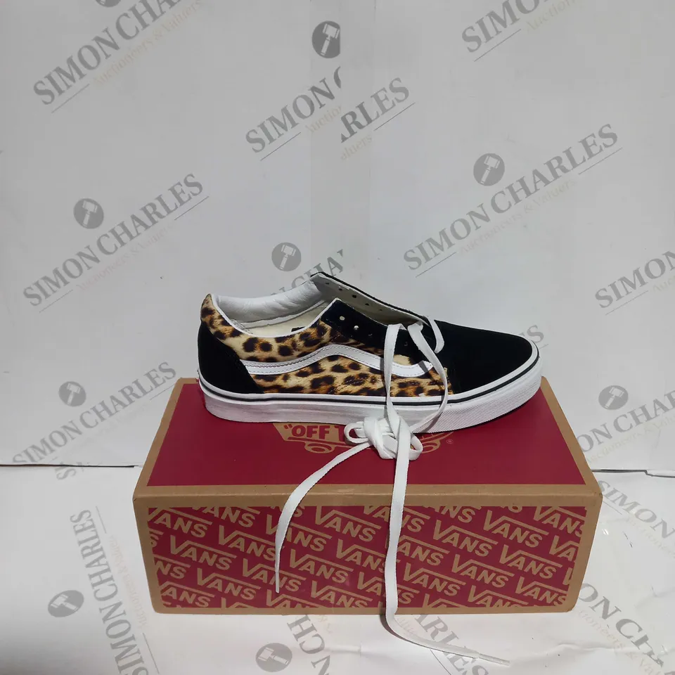 BOXED PAIR OF VANS OLD SKOOL LEOPARD UK 6.5