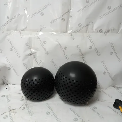 K BY KELLY HOPPEN SET OF 2 INDOOR OUTDOOR ORBS 25CM AND 30CM